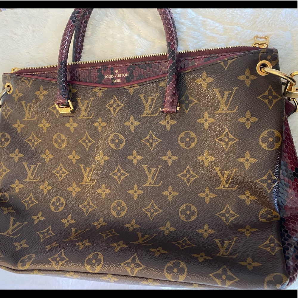 REDUCED PRICE- LV Exotic Python Pallas